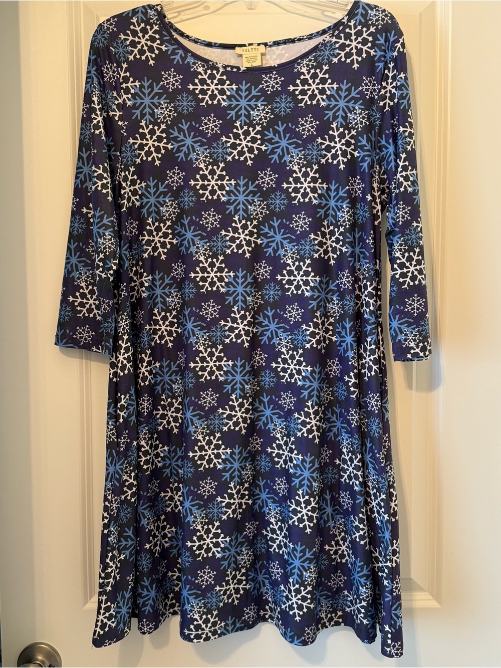 Yelete Navy and White Snowflake Print Dress